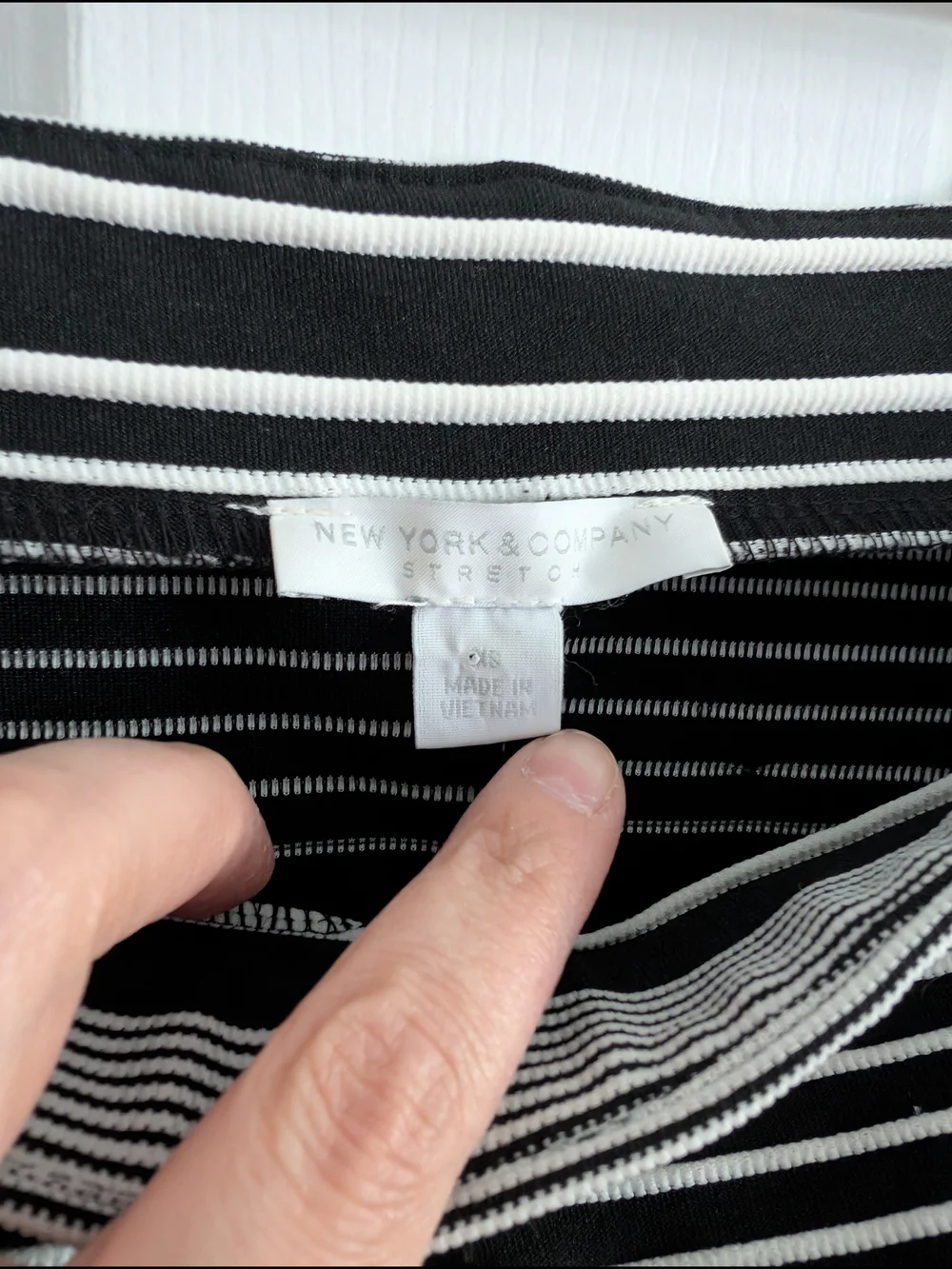 New York & Company Women's Black and White Striped Body Con Pencil Skirt XS